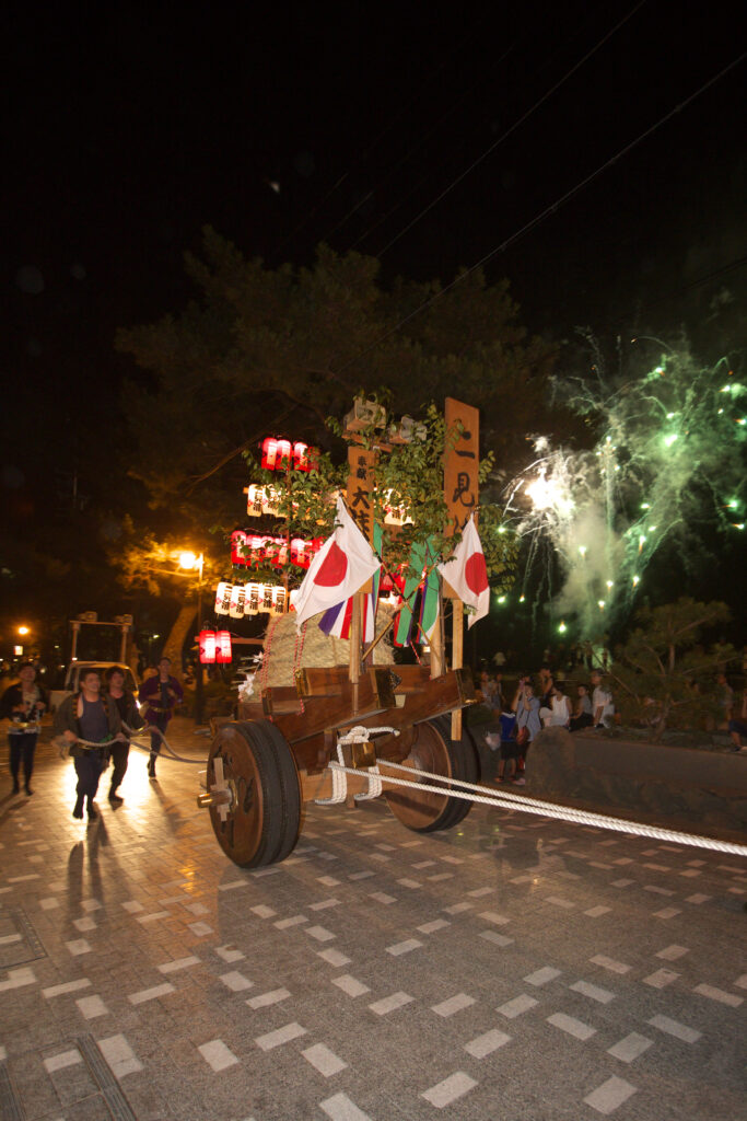 第36回二見大祭しめなわ曳について | 公益社団法人 伊勢市観光協会